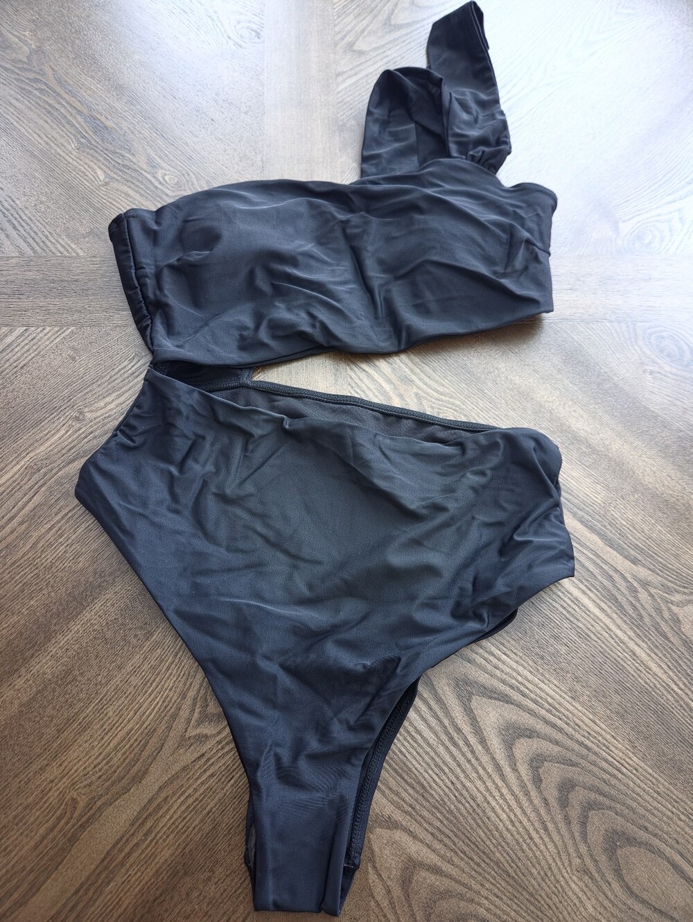 Shein NWT One Piece Bikini-Like Cutout sz LARGE in Black